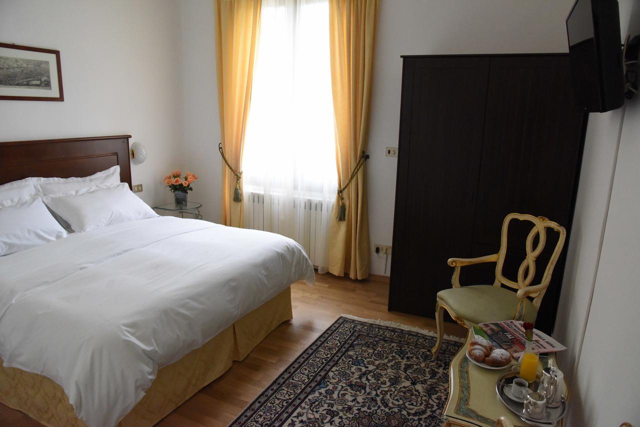 Hotel Livio Brescia Exterior photo